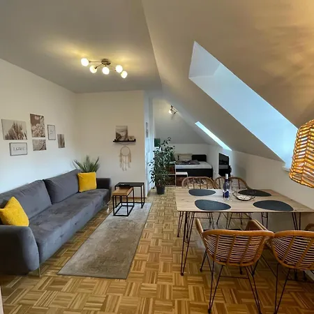 Bullsliving Seeapartment 5 Velden am Woerthersee Exterior photo
