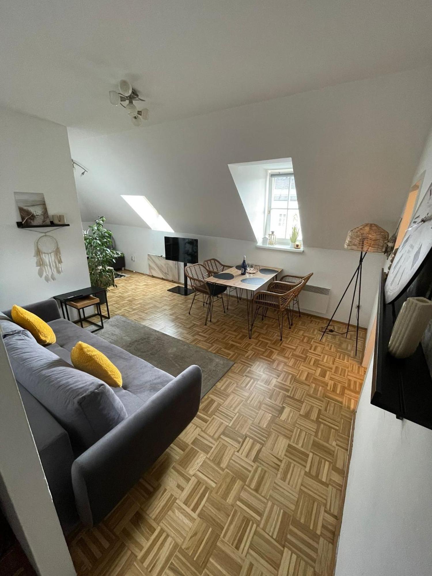 Apartment Bullsliving Seeapartment 5 Velden am Woerthersee